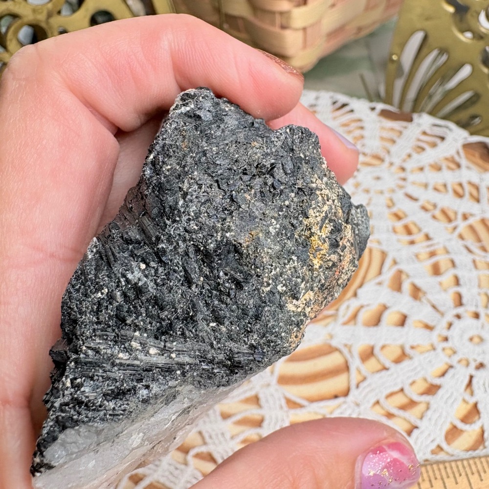 Black Tourmaline Quartz Crystal Healing Raw Stone 209g - Picture 5 of 9